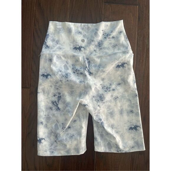 Yogalicious Lux Squat Proof Marble Bike Shorts - Picture 1 of 4